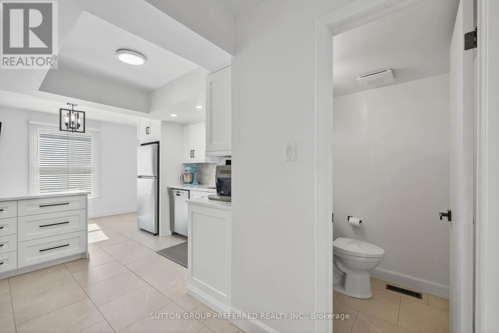 17 - 405 EVERGLADE CRESCENT, #17