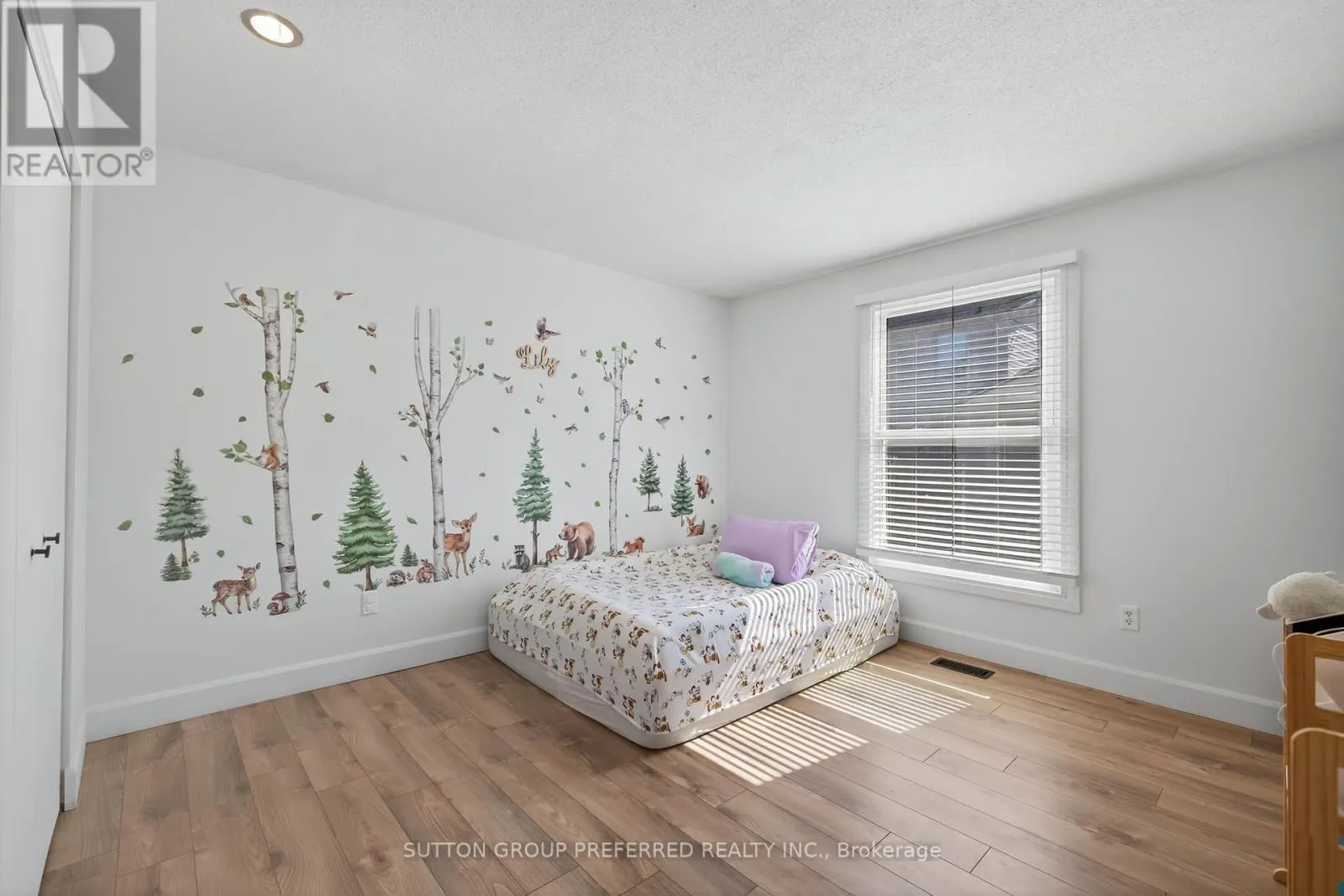 17 - 405 EVERGLADE CRESCENT, #17