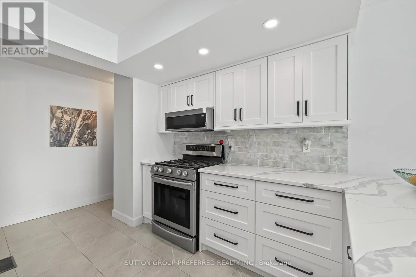 17 - 405 EVERGLADE CRESCENT, #17