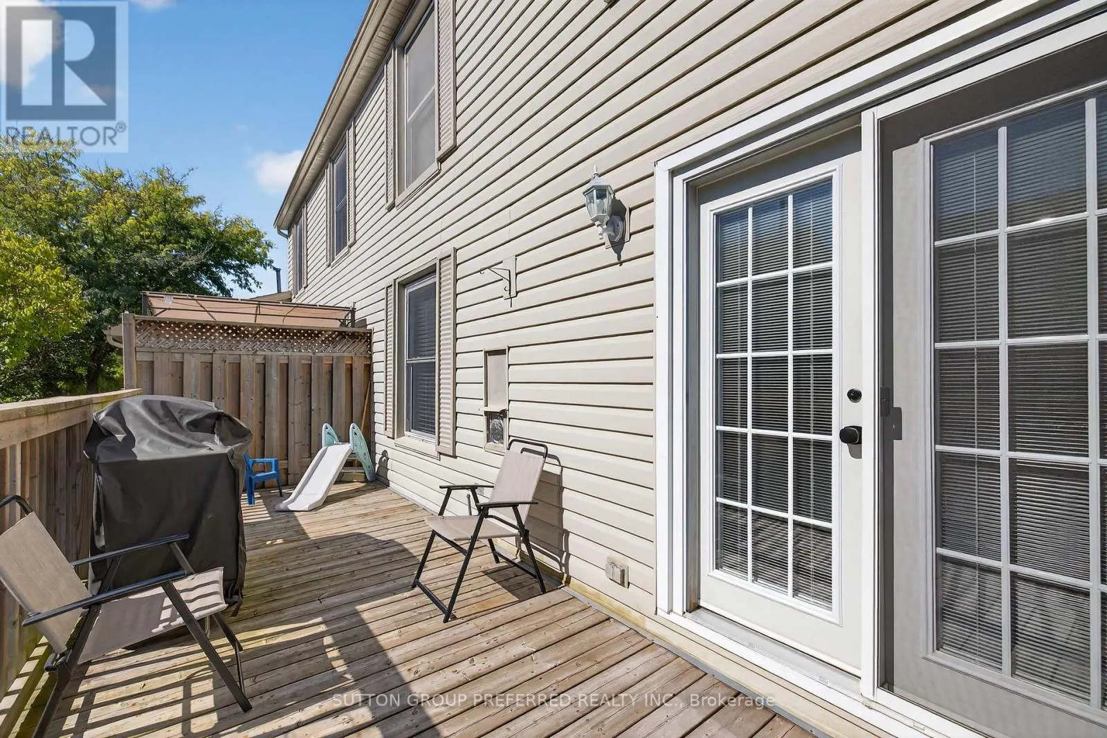 17 - 405 EVERGLADE CRESCENT, #17
