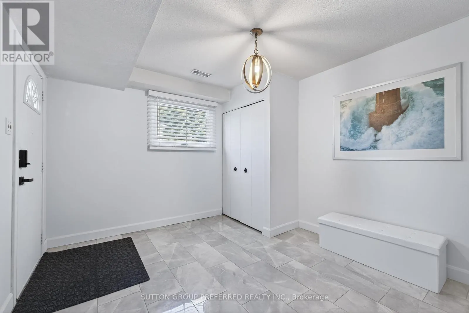 17 - 405 EVERGLADE CRESCENT, #17