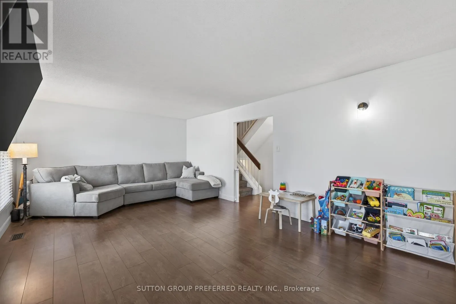 17 - 405 EVERGLADE CRESCENT, #17