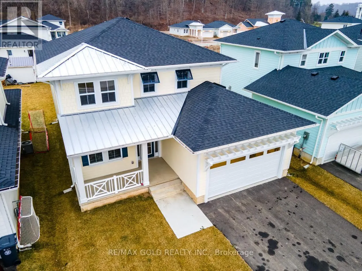 413 BREAKWATER BOULEVARD