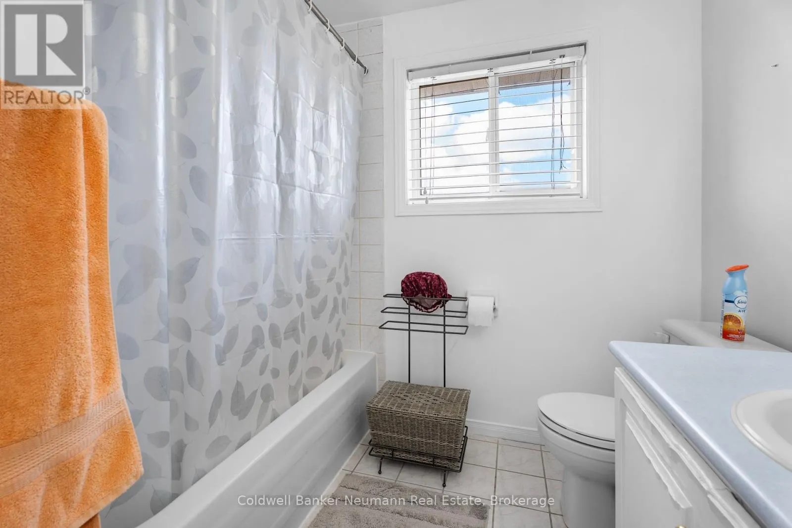 282 IMPERIAL ROAD S