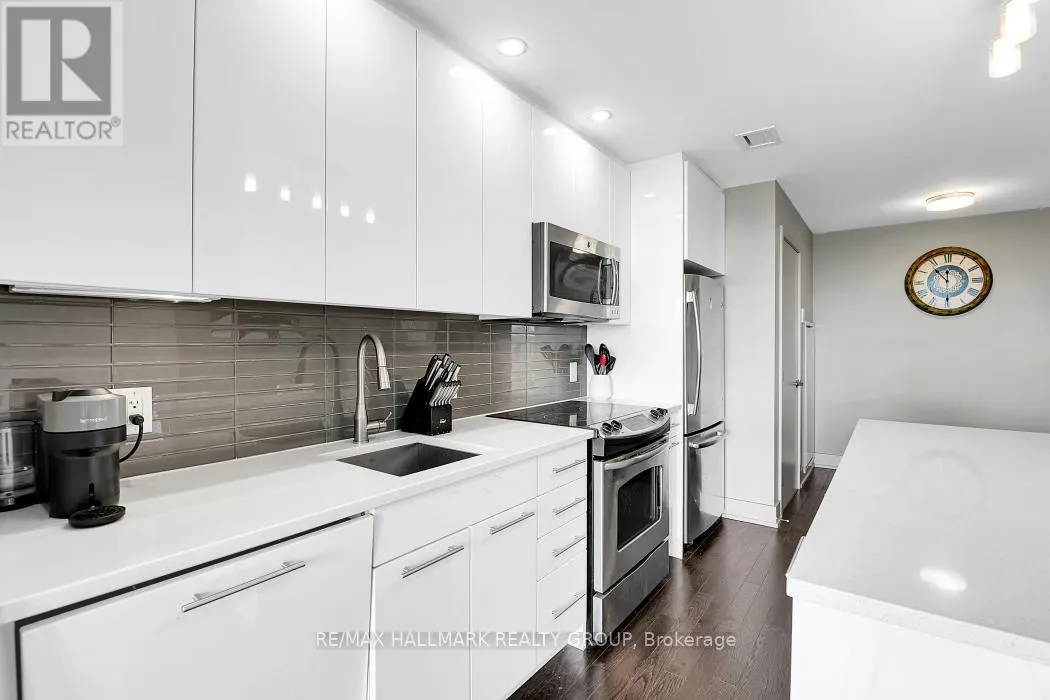 804 - 108 RICHMOND ROAD