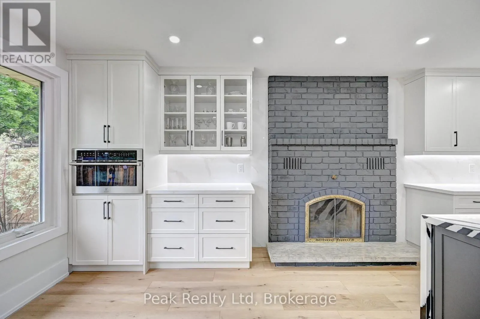 352 STEPHANIE DRIVE