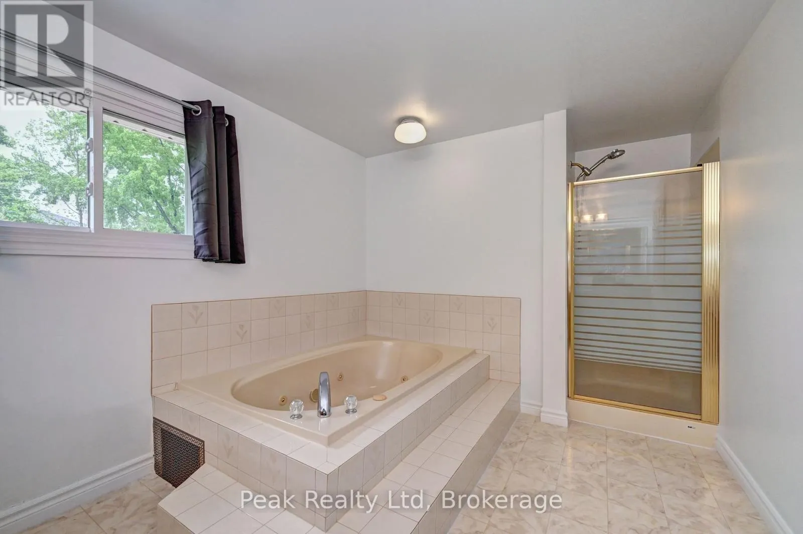 352 STEPHANIE DRIVE