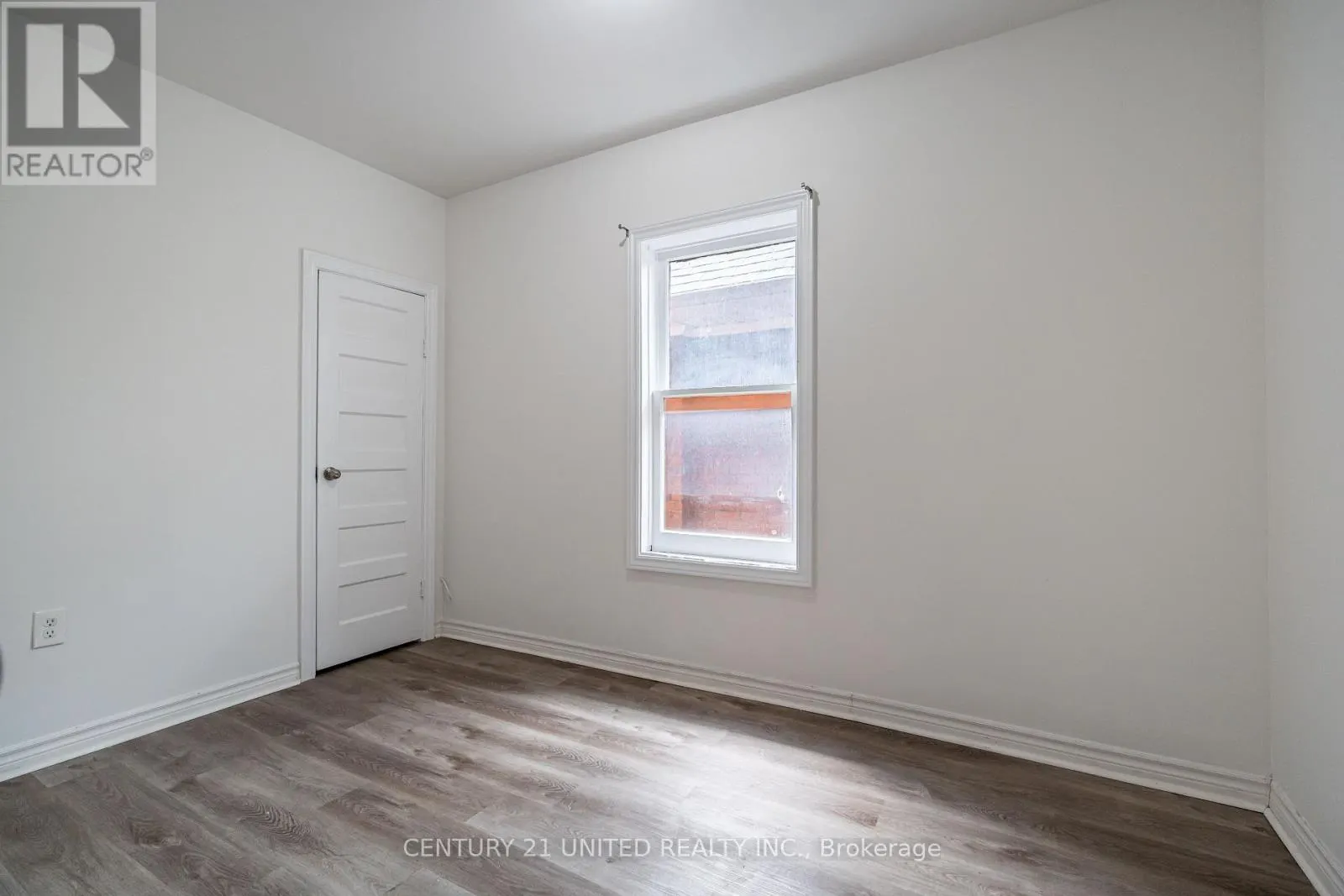 276 DALHOUSIE STREET