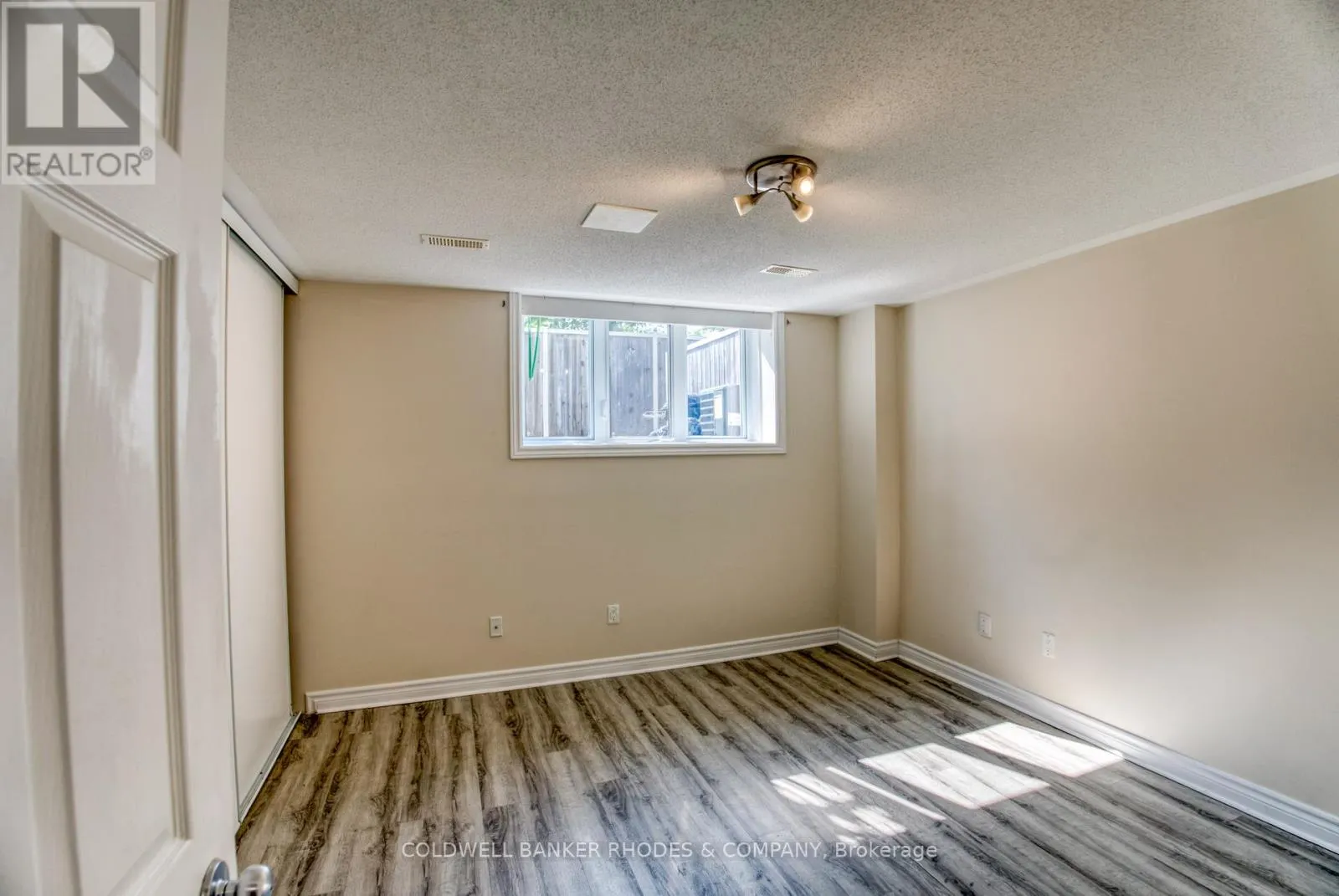 114 BRENTMORE PRIVATE