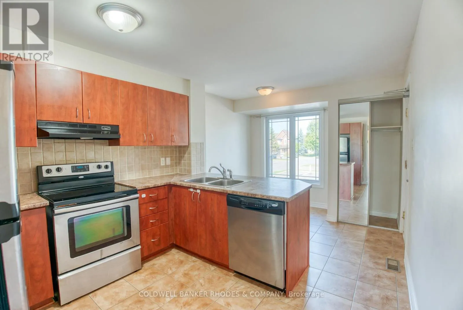 114 BRENTMORE PRIVATE