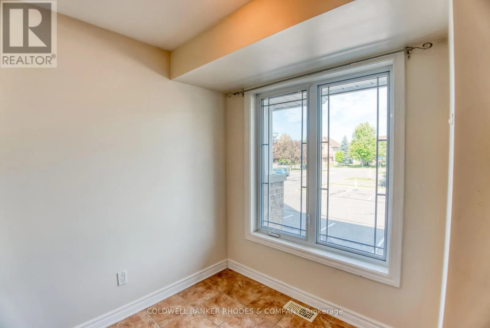 114 BRENTMORE PRIVATE