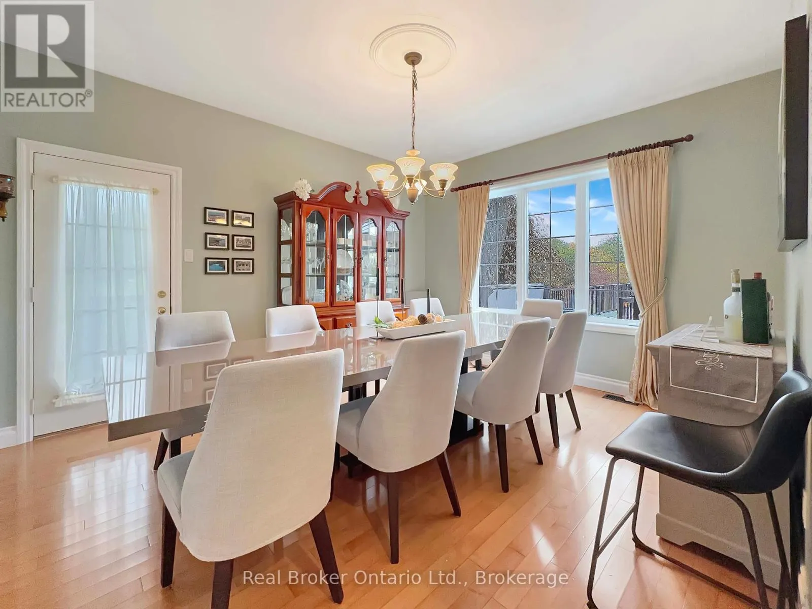 1295 SHEFFIELD ROAD