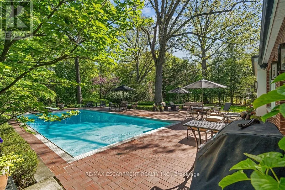 5 MAYFAIR PLACE