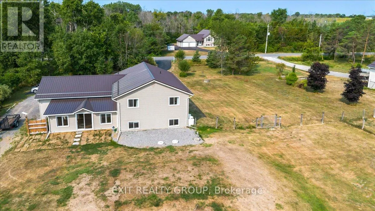 323 MAPLEVIEW ROAD