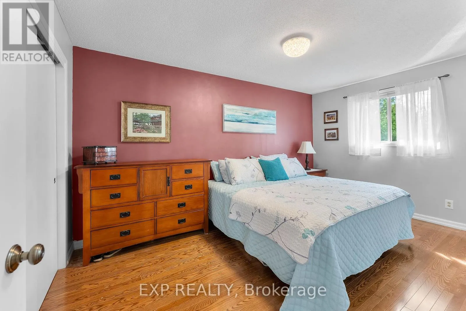 36 VINTAGE CRESCENT