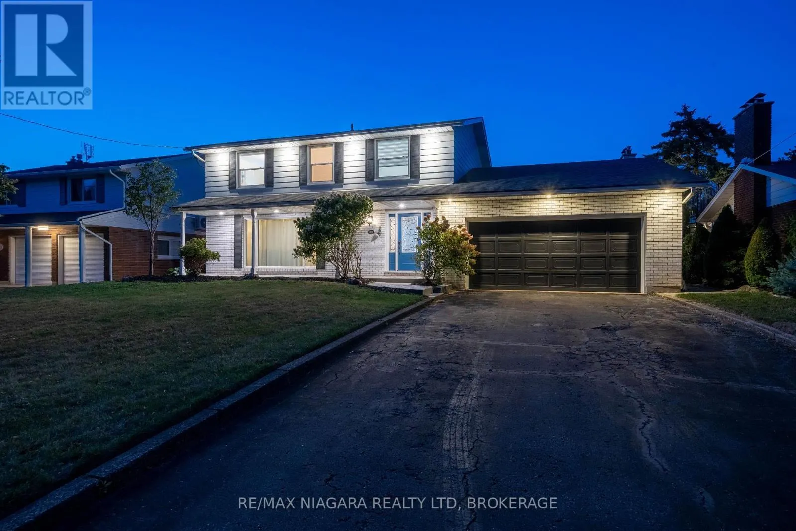 49 ROYAL YORK ROAD