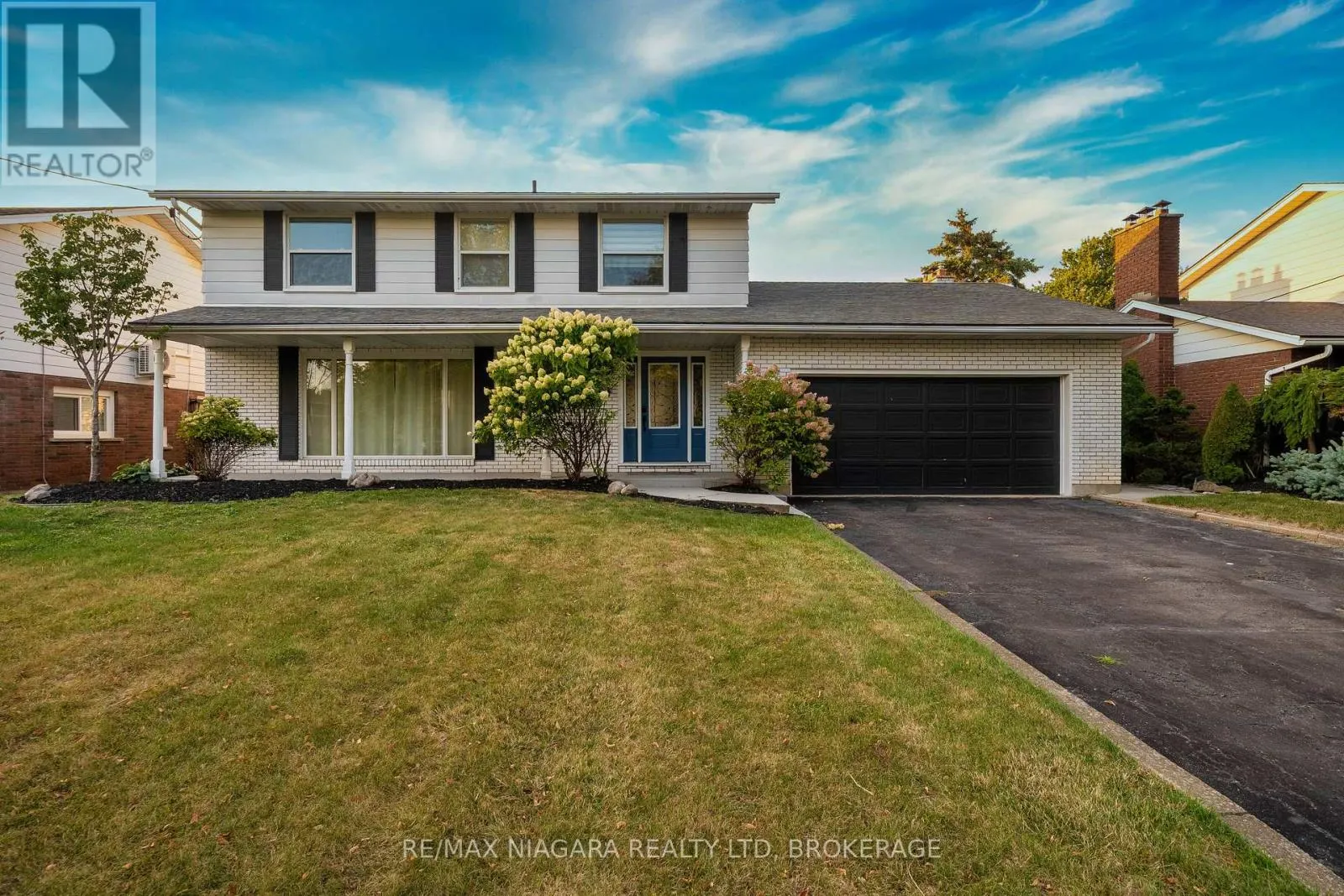 49 ROYAL YORK ROAD