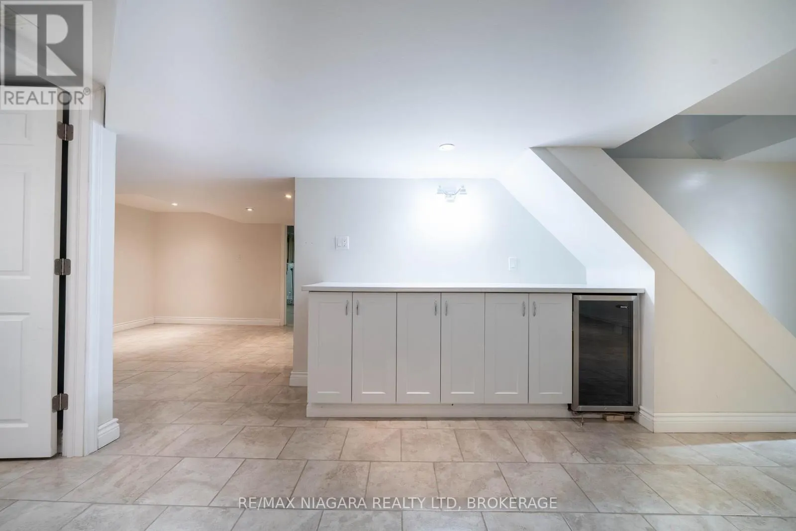 49 ROYAL YORK ROAD