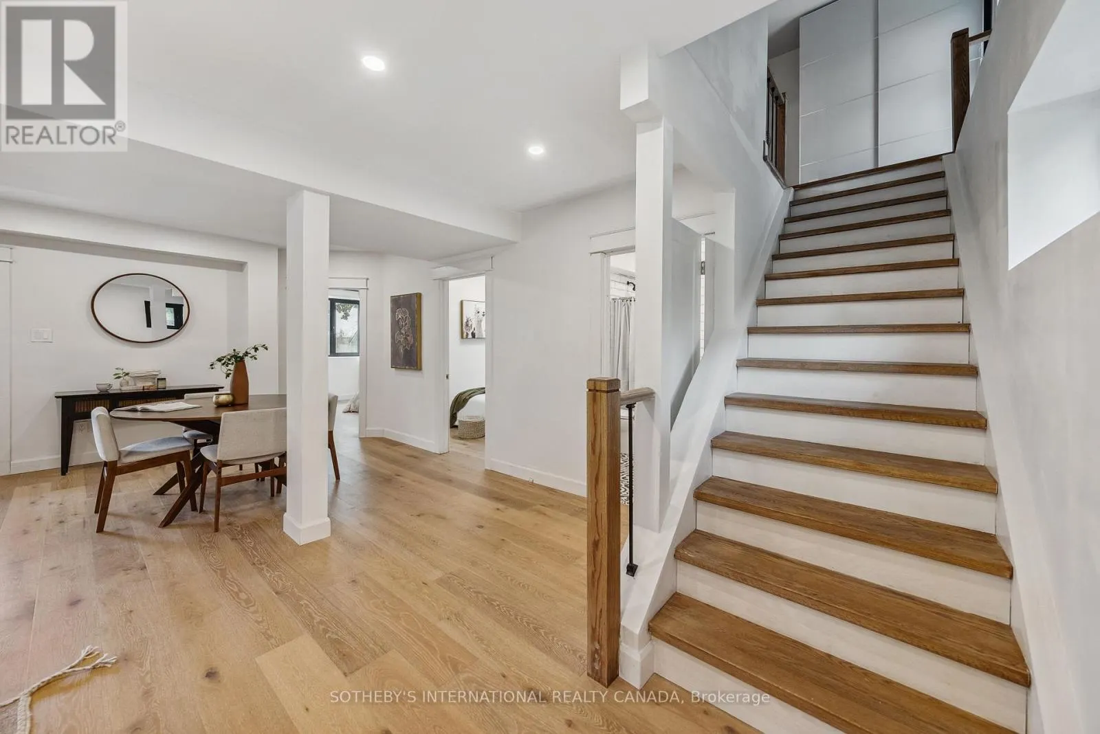 25 SILVER BIRCH STREET