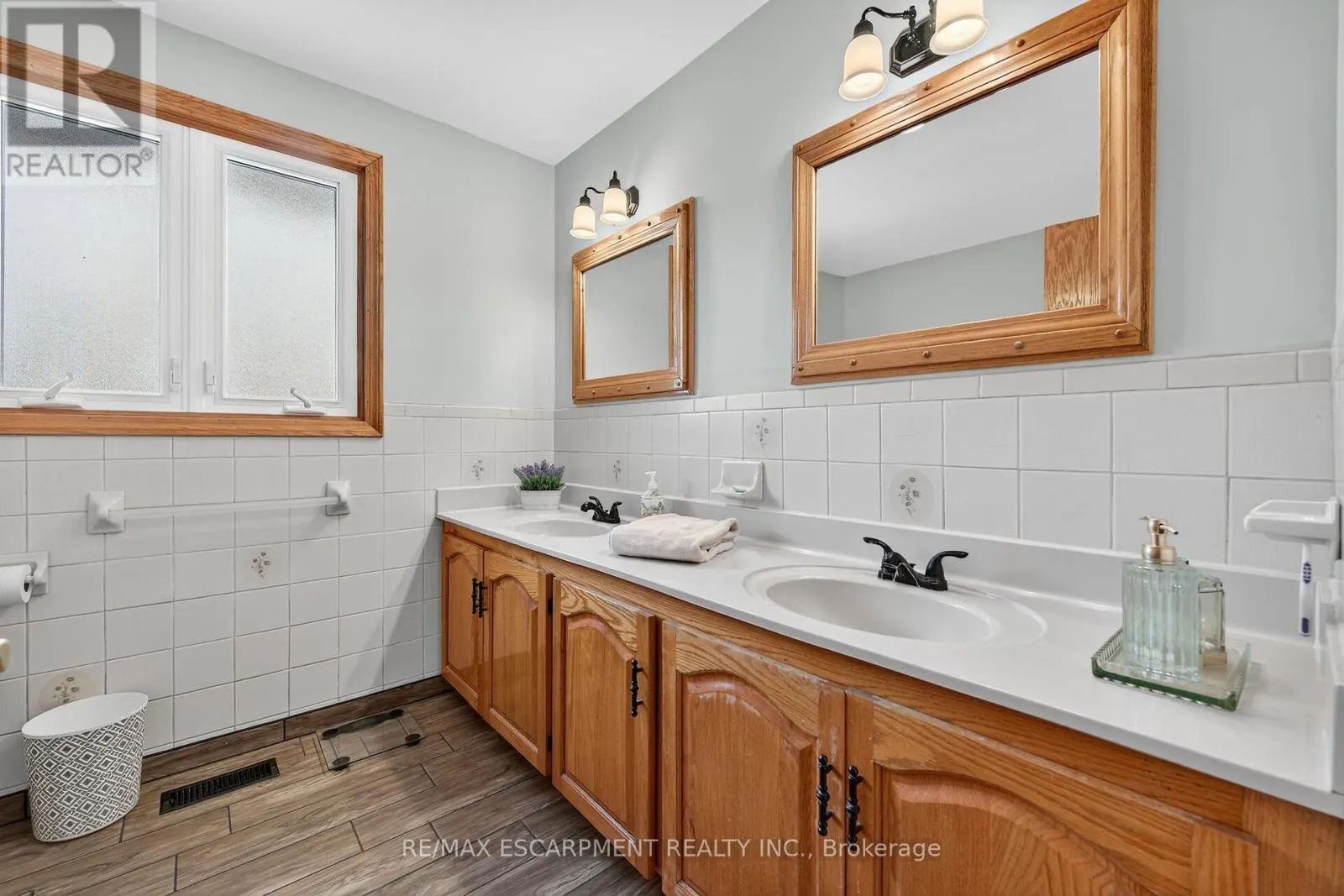 2320 HENDERSHOT ROAD