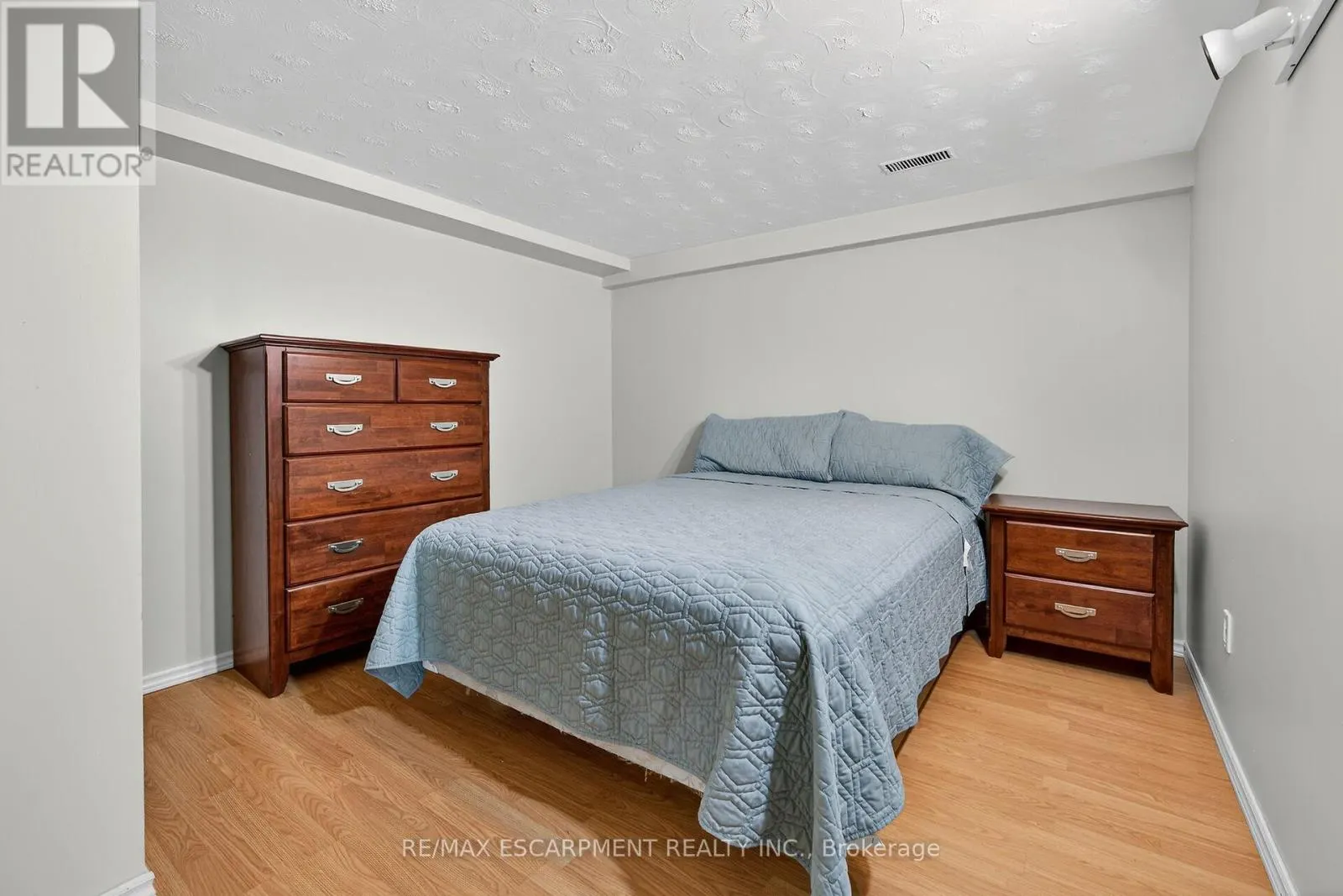 2320 HENDERSHOT ROAD