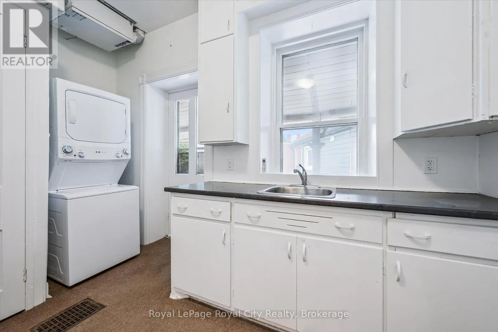 A - 131 METCALFE STREET, #A