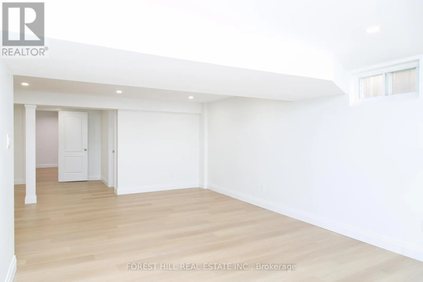 2755 LIONEL DRIVE