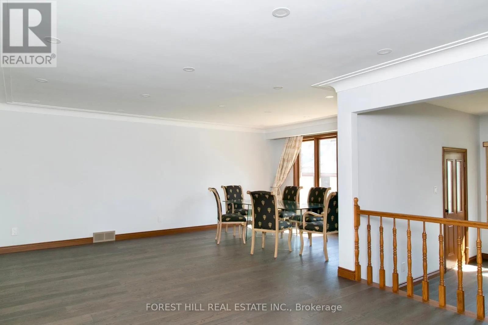2755 LIONEL DRIVE