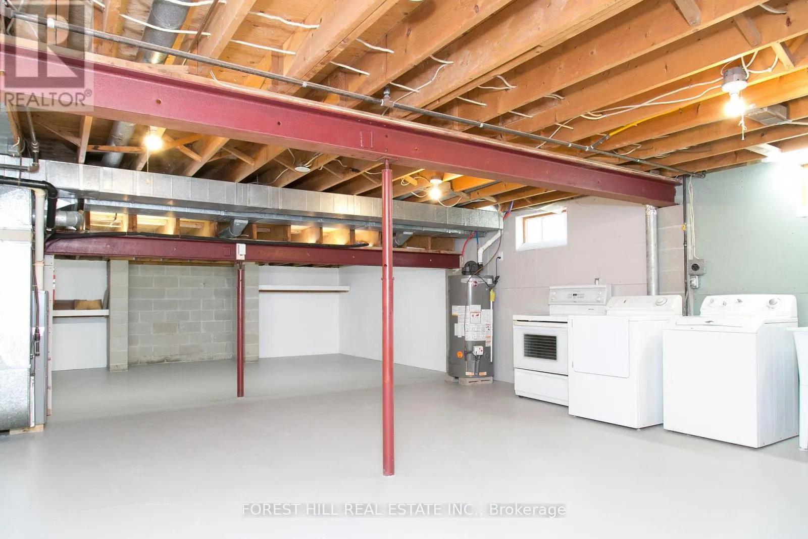 2755 LIONEL DRIVE