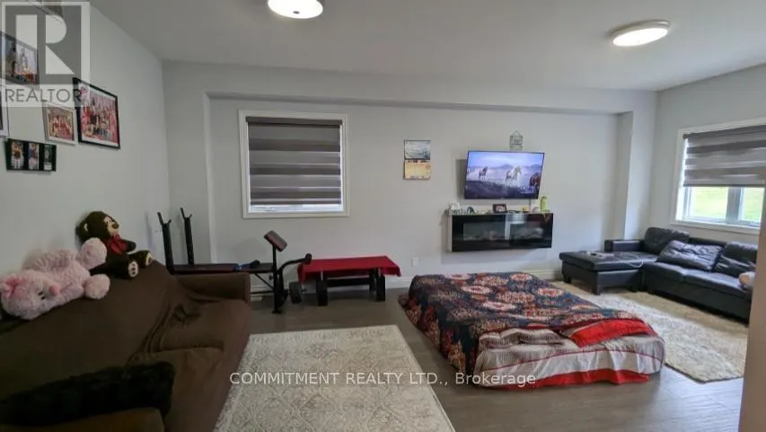 3052 DOYLE DRIVE