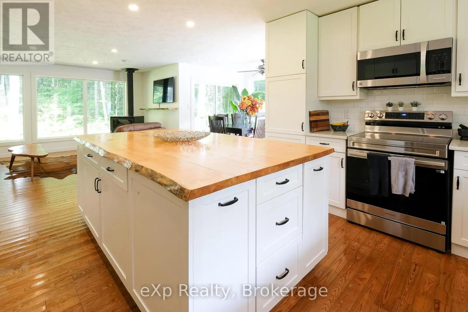 442625 CONCESSION ROAD 21