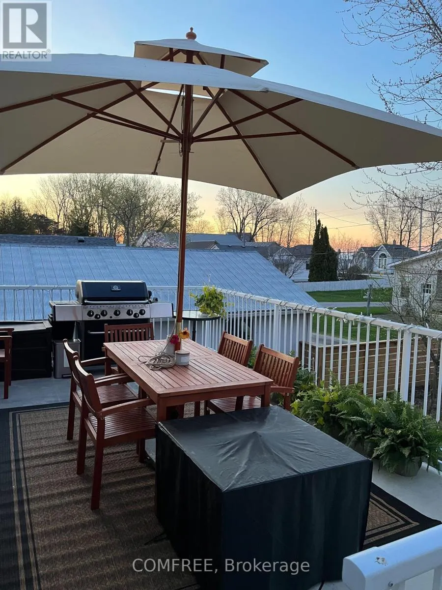 40 REAR ERIE BOULEVARD