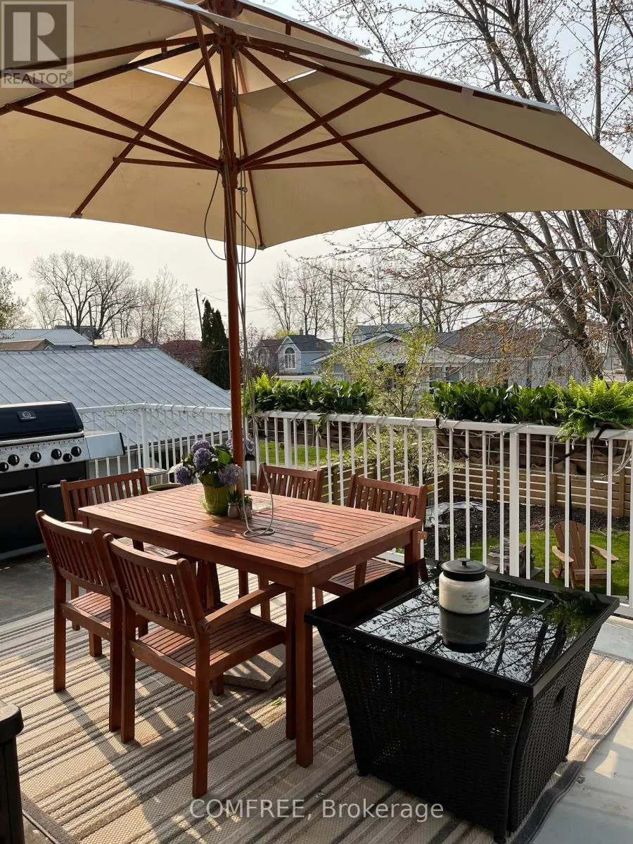 40 REAR ERIE BOULEVARD