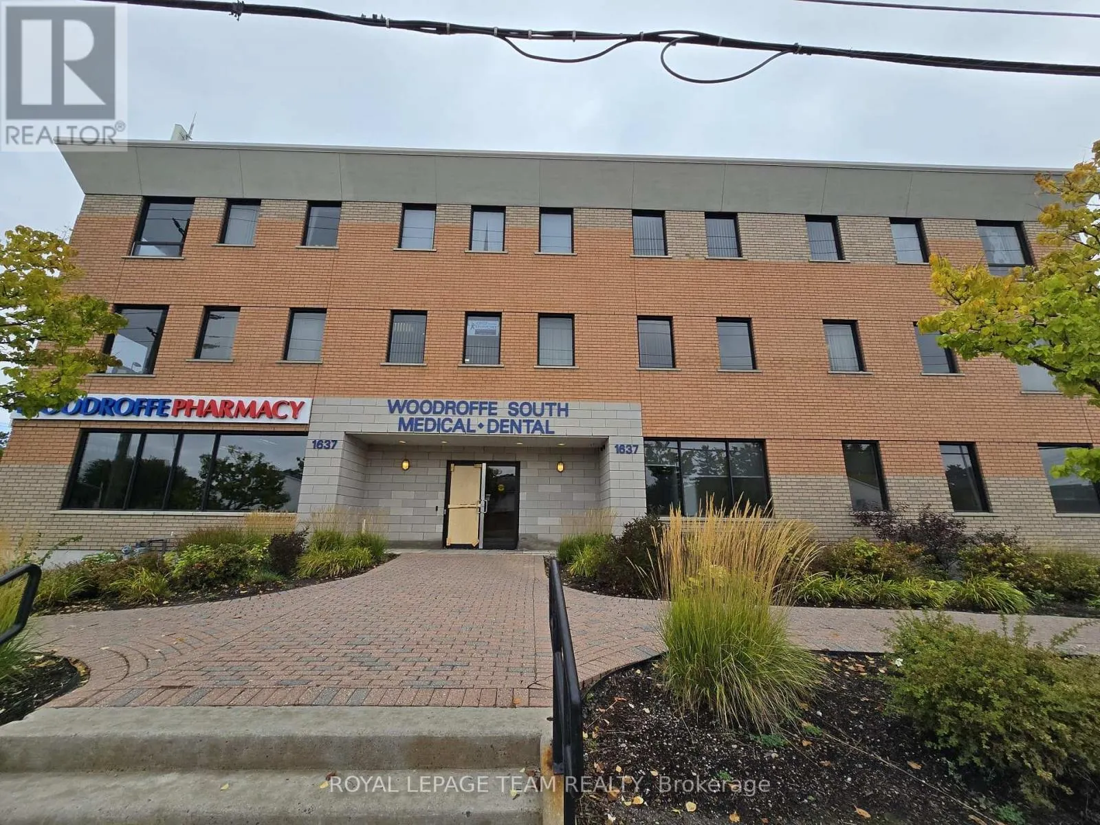 203 - 1637 WOODROFFE AVENUE