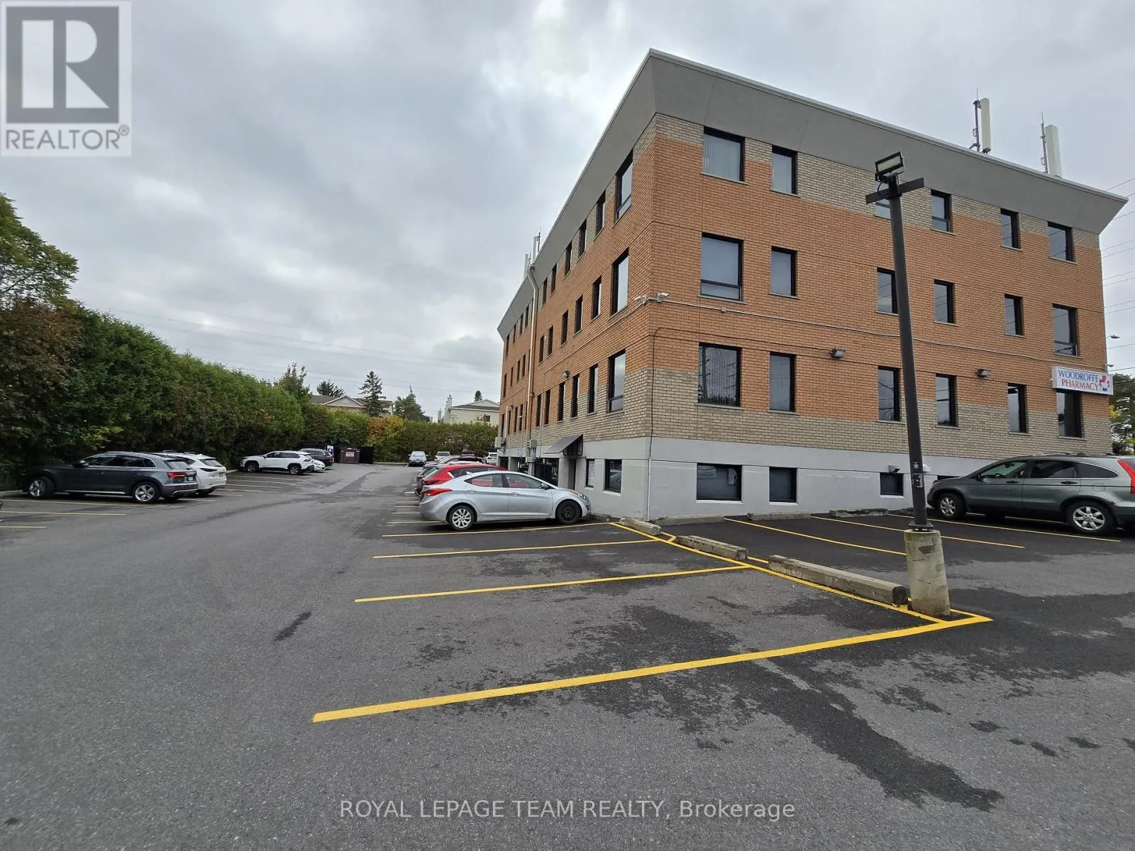 203 - 1637 WOODROFFE AVENUE