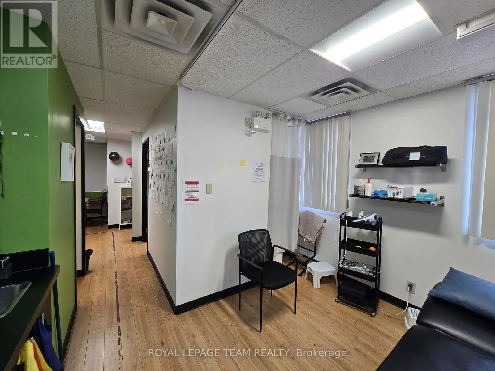 203 - 1637 WOODROFFE AVENUE