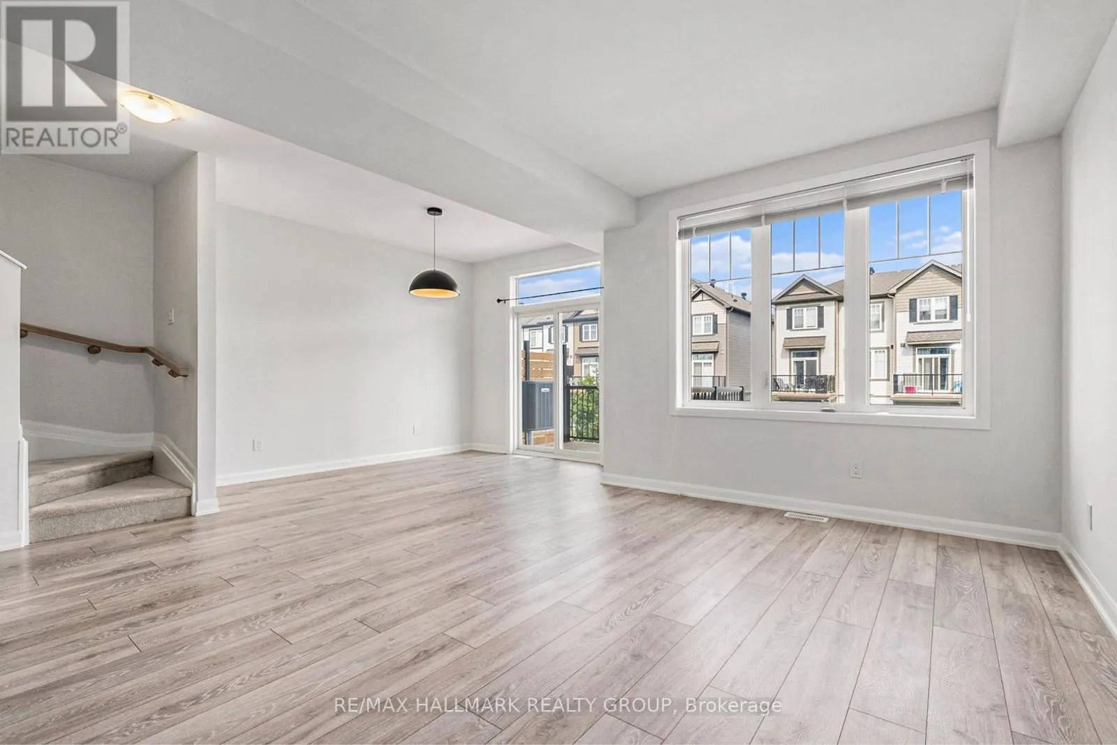 907 LIXNAW COURT