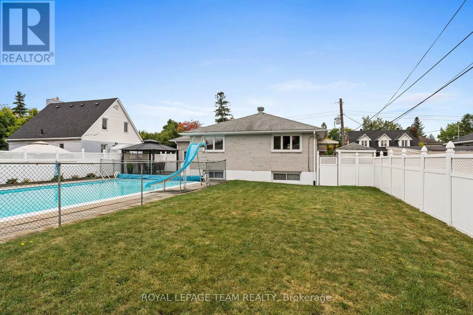 1525 VALMARIE AVENUE