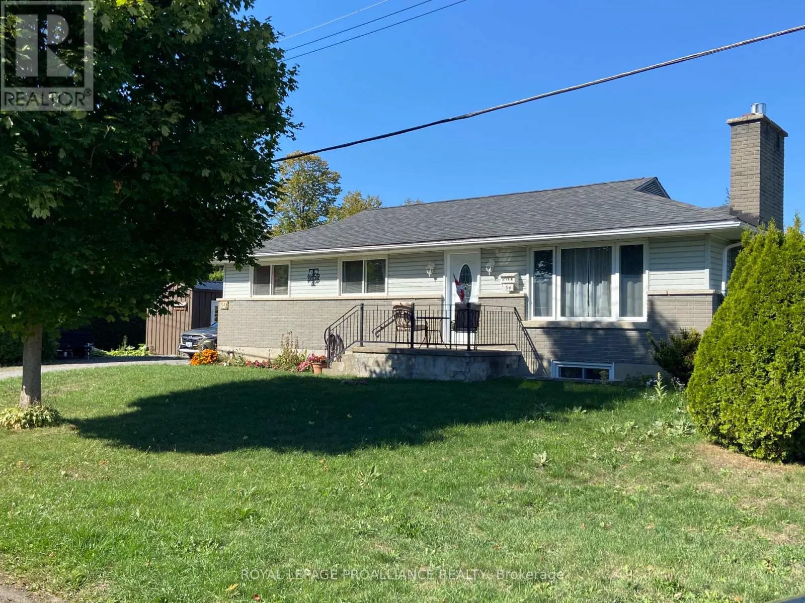 34 HILLCREST DRIVE
