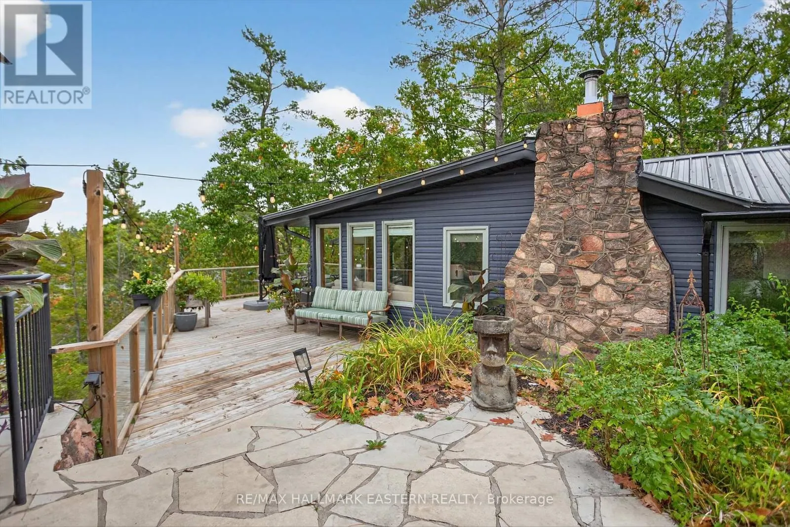 2712 CHANNEL VIEW LANE