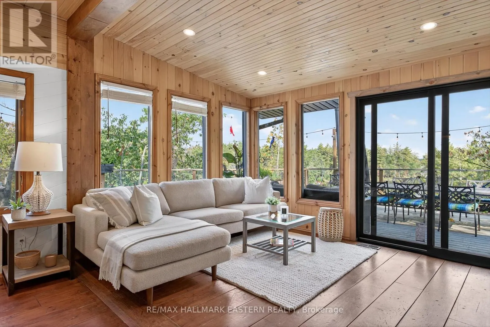 2712 CHANNEL VIEW LANE