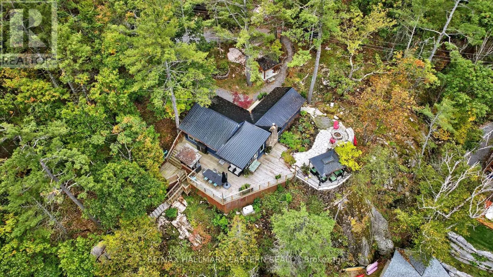 2712 CHANNEL VIEW LANE