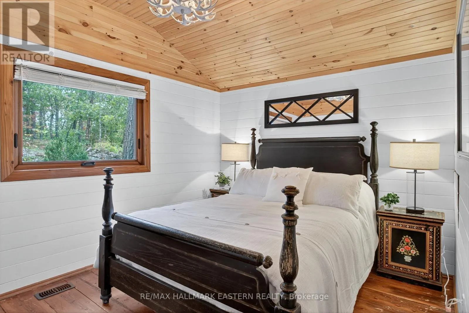 2712 CHANNEL VIEW LANE