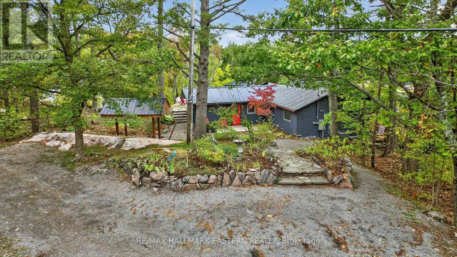 2712 CHANNEL VIEW LANE