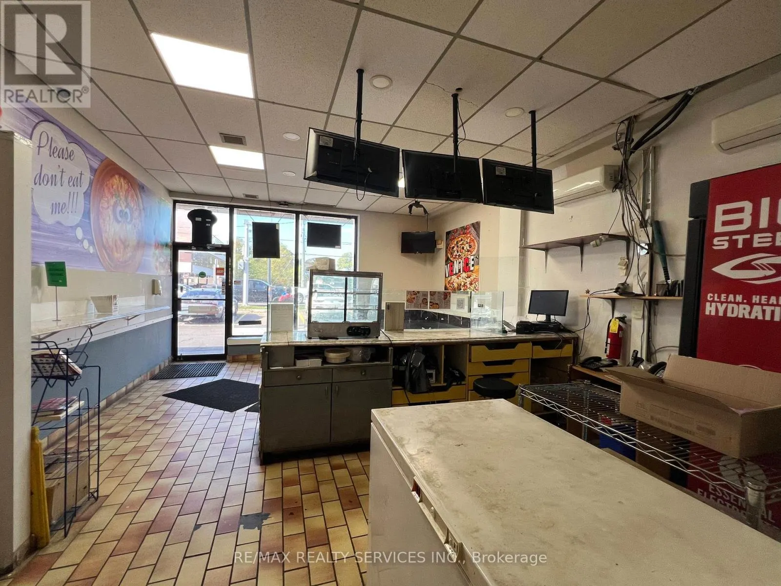243 WHARNCLIFFE ROAD N