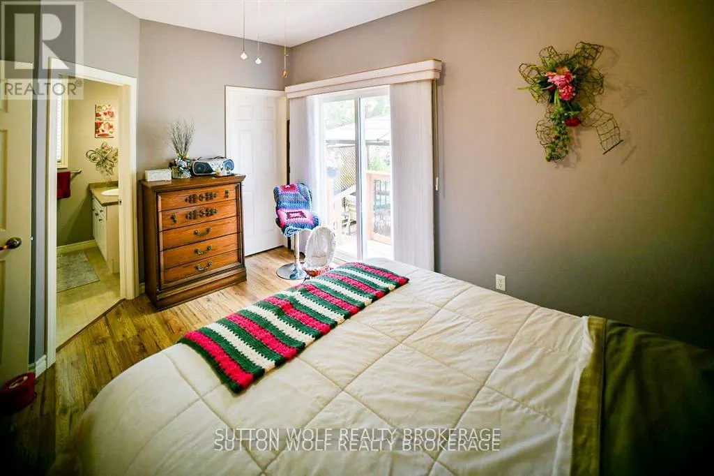 42 - 375 SCOTT STREET E, #42