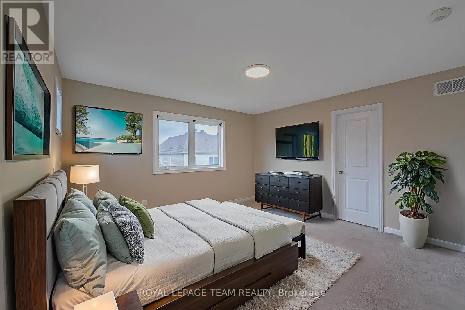 2522 WATERLILLY WAY