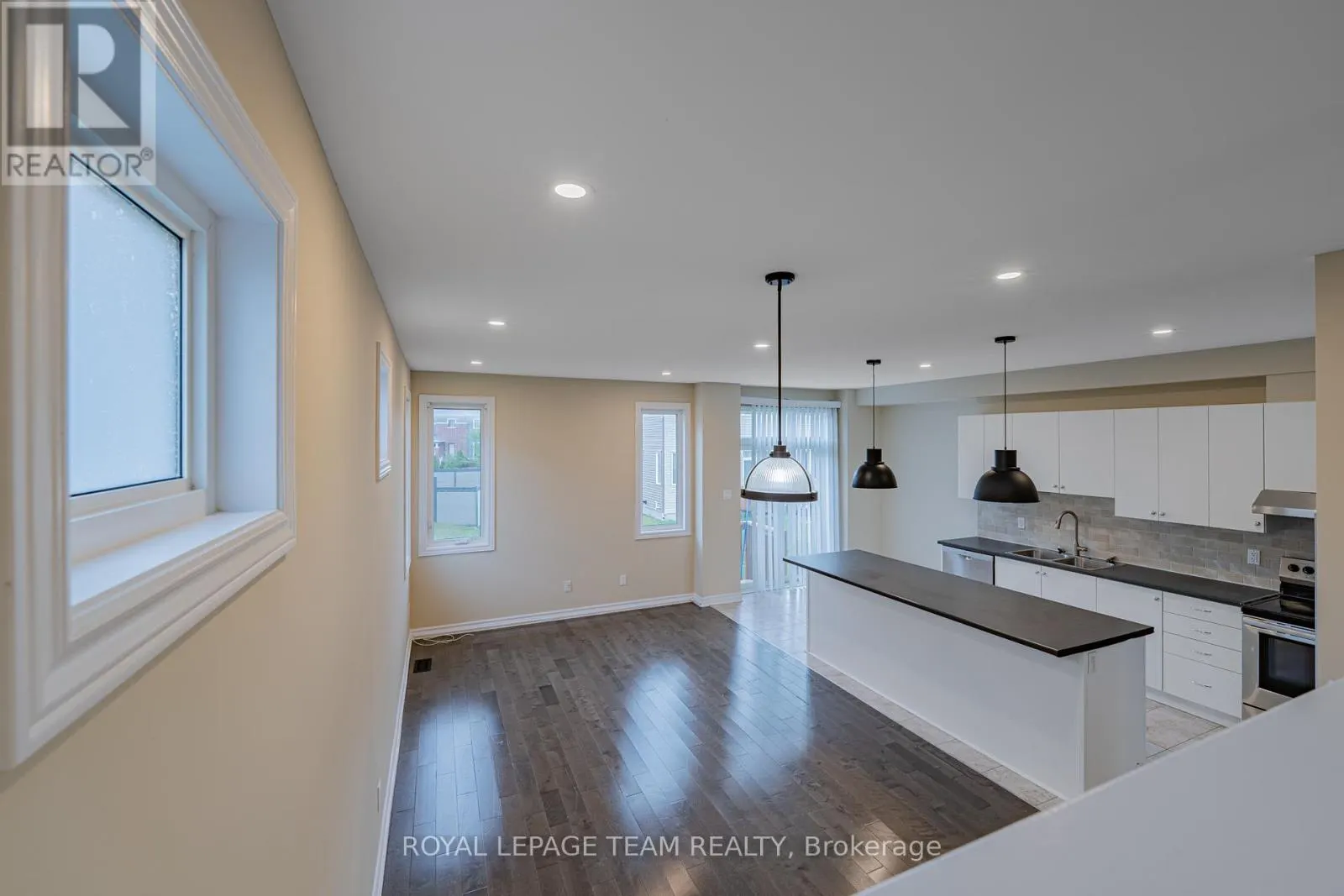 2522 WATERLILLY WAY
