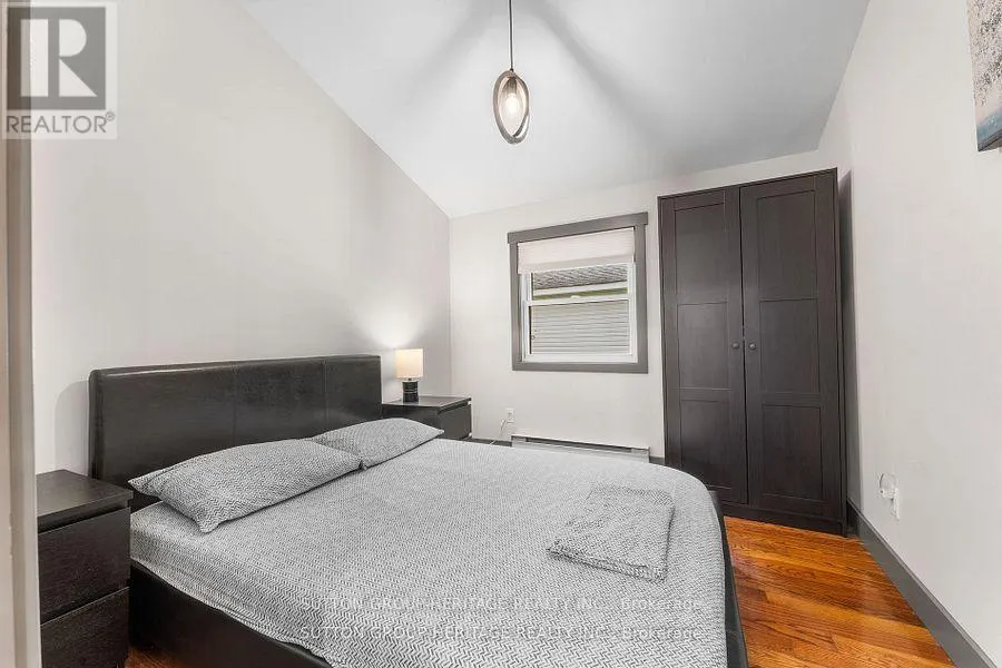 682 NORTH SHORE DRIVE E