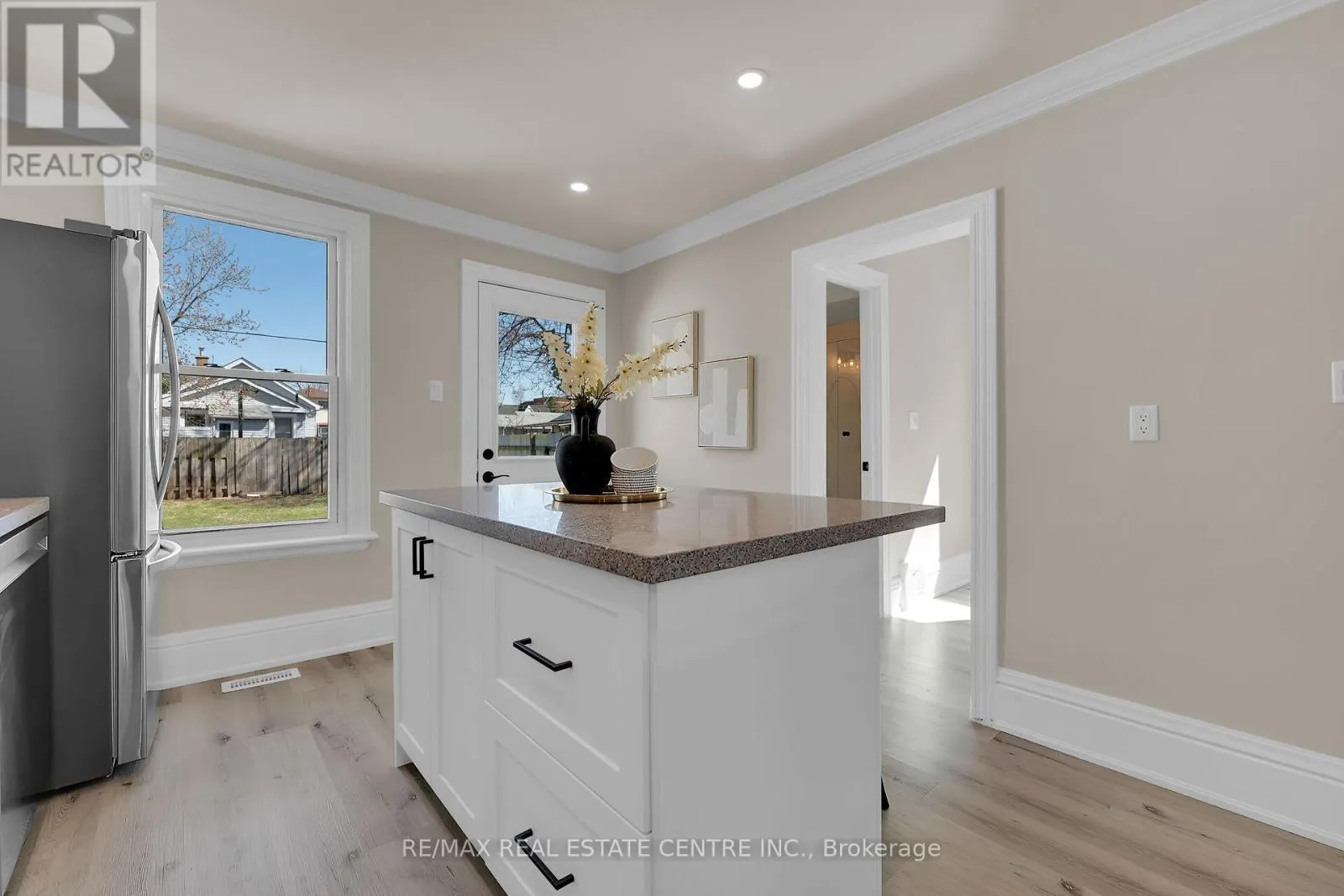 70 ROBINS AVENUE